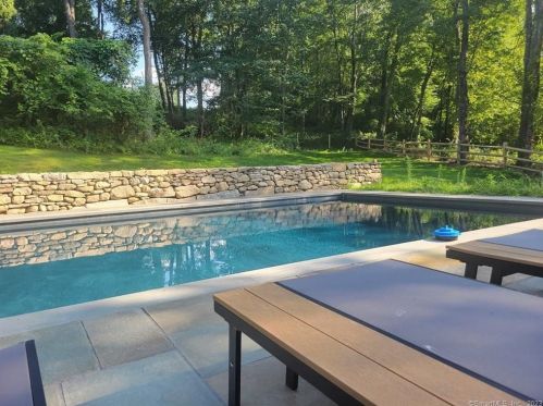 173 Kent Rd, Kent CT  06757-1409 exterior