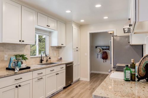 10704 Round Valley Rd, Grass Valley, CA 95949-7163