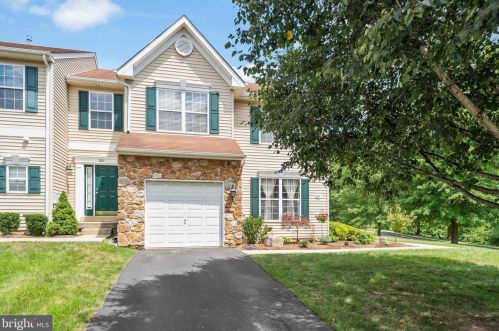 801 Lizzie Ln, Limerick, PA 19468-7402