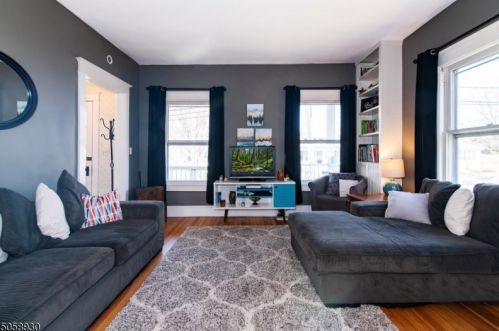 519 Grand Ave, Hackettstown NJ  07840-1119 exterior