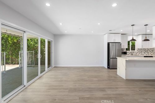 6747 Blewett Ave, Van Nuys CA  91406-6014 exterior