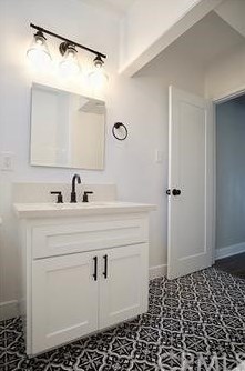 757 Redondo Ave, Long Beach CA  90804-5140 exterior