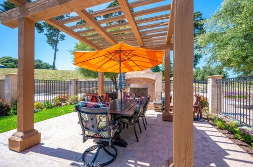 230 Phelan Ranch Way, Pismo Beach CA  93420-5525 exterior