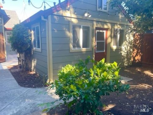 1570 Wright St, Santa Rosa CA  95404-2928 exterior