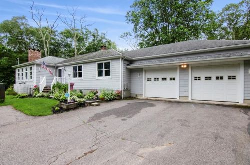47 Collins Rd, Hopkinton, RI 02804-2906
