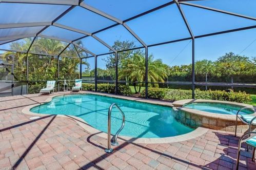 2982 Aviamar Cir, Naples FL  34114-9564 exterior