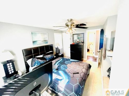 74 Richmond Ter, Rahway NJ  07065-1514 exterior