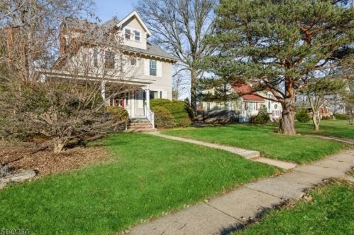 221 Maple Ave, Bound Brk, NJ 08805-1364