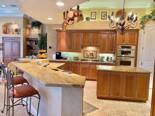 22200 Banyan Hideaway Dr, Bonita Springs, FL 34135-8484