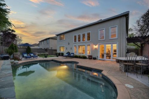 1627 Daunting Dr, Folsom CA  95762-7659 exterior