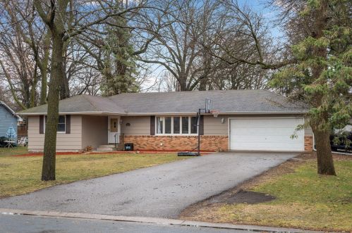4864 106th Ave, Lino Lakes, MN 55014-1511