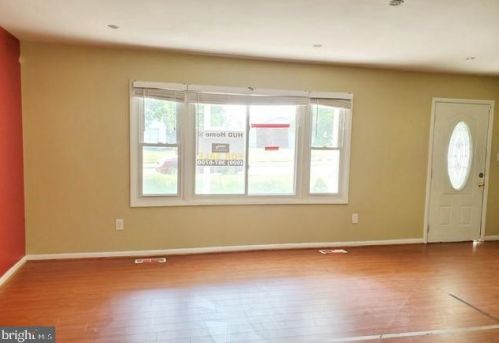 37 Holstone Ln, Willingboro NJ  08046-1817 exterior