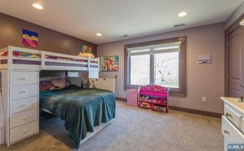 1097 Korfitsen Rd, N Milford NJ  07646-2410 exterior