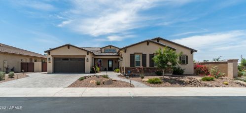 7544 Peppertree Dr, Gilbert AZ  85298 exterior