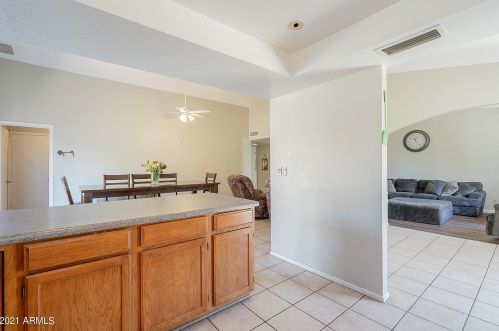 6319 Turquoise Ave, Glendale AZ 85302-1037 exterior