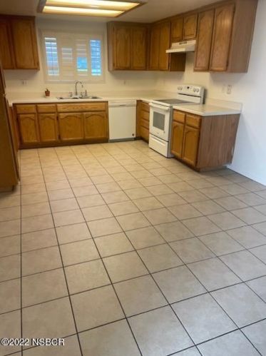 5108 Snowy Plover Ln, Guadalupe, CA 93434-1815