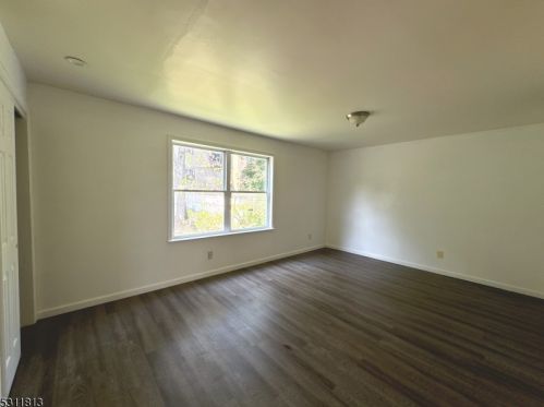 47 Chadwick Ave, Newark NJ  07108-1529 exterior