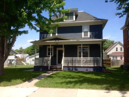 504 Minnesota St, Searles, MN 56073-1738