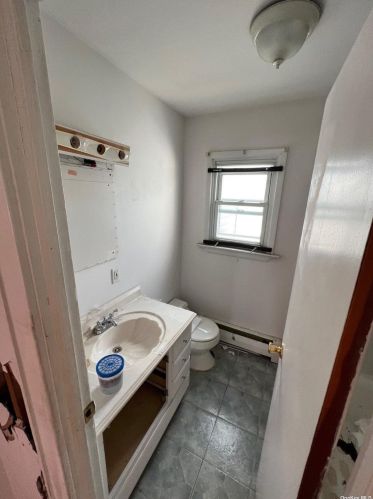 1 Irene St, North Lindenhurst NY  11757-1204 exterior