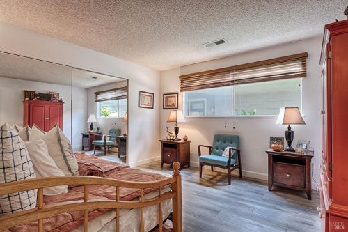 350 Oak Leaf Cir, Santa Rosa CA  95409-6202 exterior