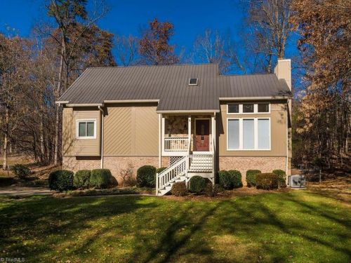 9501 White Tail Trl, Kernersville, NC 27284-8741