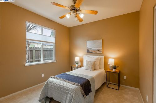 1169 Syracuse Ln, Manteca CA  95336-2990 exterior