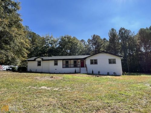 1146 Redwine Rd, Fayetteville GA  30215-2343 exterior