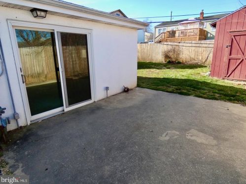 2219 Henlopen Ave, Wilmington DE  19804-3621 exterior