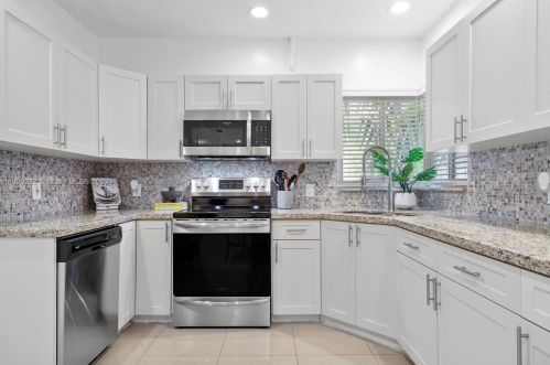 45 103 St, Miami FL 33138-2457 exterior