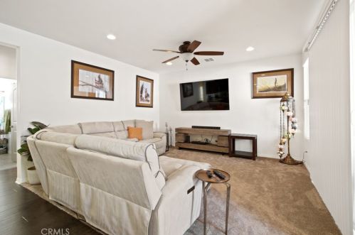 14389 Penn Foster St, Chino CA  91710-1368 exterior