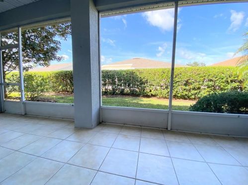 294 Rock Spg Dr, Kissimmee FL 34759-3758 exterior