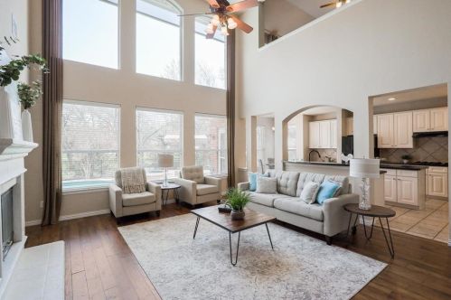 5216 Water Oak Dr, Lewisville TX  75028-1099 exterior