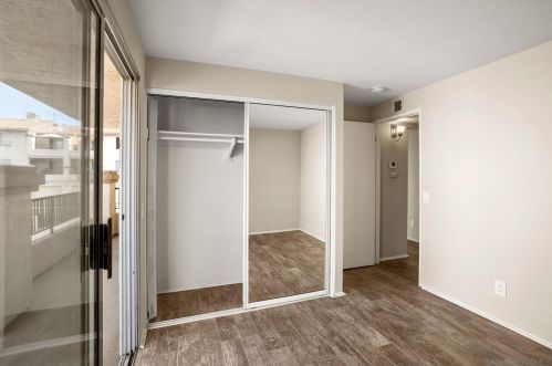 7478 Altiva Pl, Carlsbad CA  92009-6415 exterior