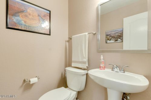 5325 Venus Way, Chandler AZ  85226-8617 exterior