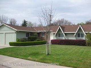 2205 Monticello Ave, Modesto CA  95350-2105 exterior