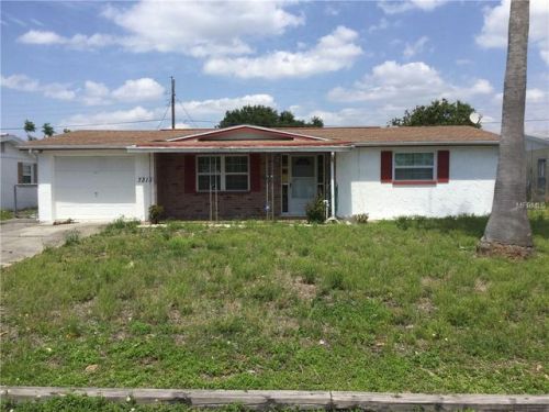 7313 Country Club Dr, Port Richey, FL 34667-6829
