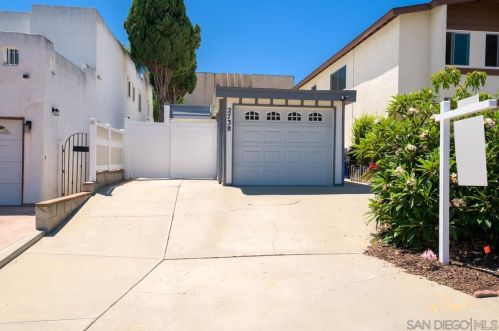 2738 Erie St, San Diego, CA 92117-6643