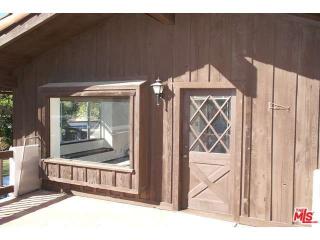 29500 Rainsford Pl, Malibu, CA 90265-3840
