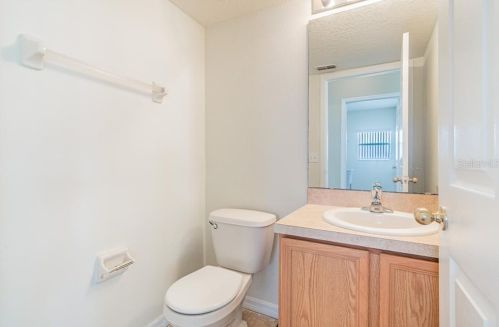 200 Albany Dr, Kissimmee FL 34758-2204 exterior