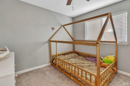 667 Poppy Cir, Vacaville CA  95687-7252 exterior