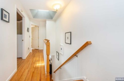 122 Woodside Ave, Ridgewood NJ 07450-5028 exterior