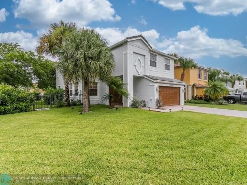 9022 Dupont Pl, West Palm Beach, FL 33414-6474