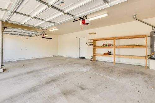 9493 Emerald Cove Ln, Elk Grove CA  95758-3612 exterior