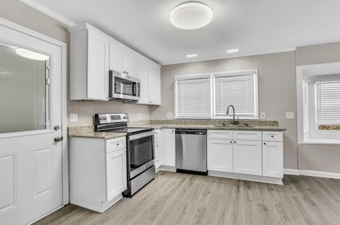 4248 Executive Dr, Stone Mountain GA  30083-1749 exterior