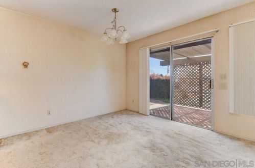 711 Honeydew Ln, Vista CA  92084-3115 exterior