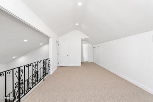 2169 Marvel Ave, Simi Valley CA  93065-2211 exterior