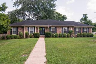 717 Harpeth Bend Dr, Nashville, TN 37221-3509