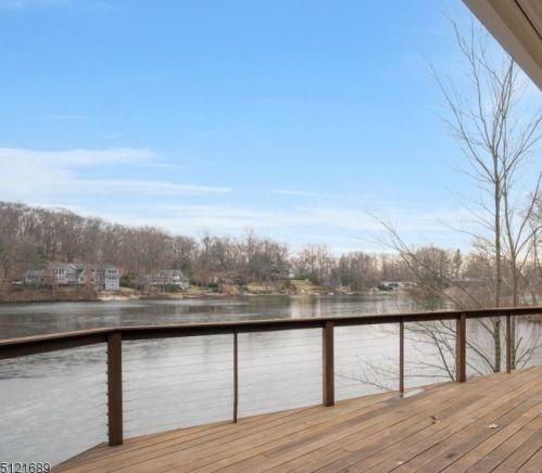 48 Shore Rd, Mountain Lakes NJ  07046-1523 exterior