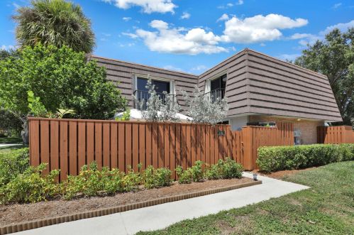 1936 19th Ct, Jupiter, FL 33477-9035