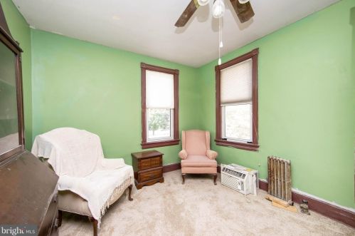 52 Chestnut Ave, Camden NJ  08109-2505 exterior